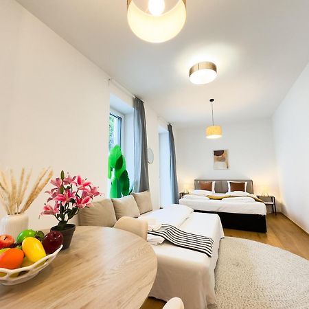 Апарт отель Vienna Hills Living Экстерьер фото